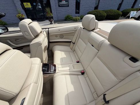 Used 2012 BMW 328i Convertible RWD image 34