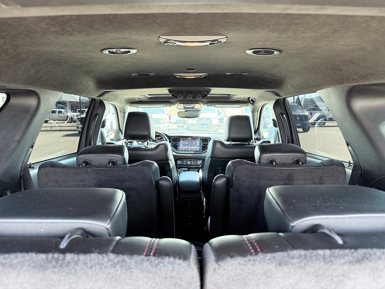 Used 2022 Dodge Durango R/T w/ Tow 'N Go Package AWD/4WD image 21