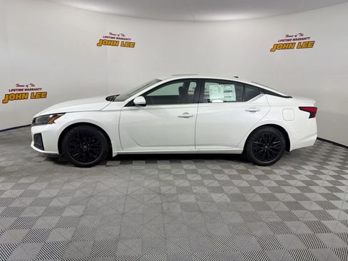 New 2026 Nissan Altima 2.5 SV w/ SV Special Edition Package image 2