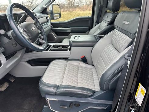 Used 2024 Ford F350 Limited image 15