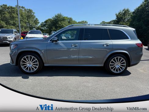 Used 2025 Mercedes-Benz GLS 450 4MATIC image 5