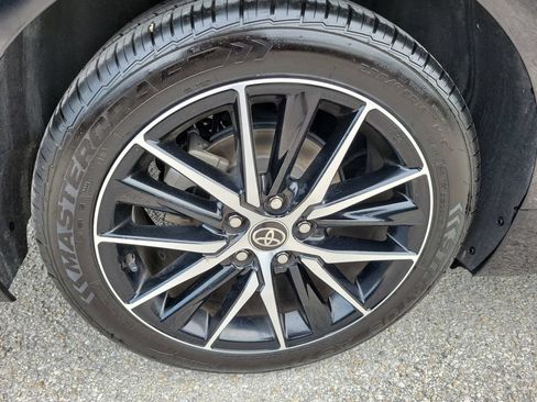 Used 2023 Toyota Camry SE FWD image 7