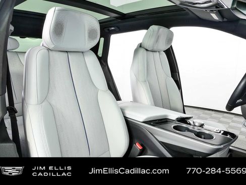 Used 2024 Cadillac Lyriq Sport AWD/4WD image 22