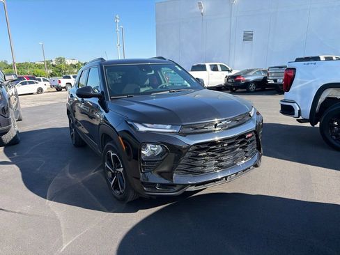 Used 2023 Chevrolet TrailBlazer RS w/ Sun and Liftgate Package AWD/4WD image 1