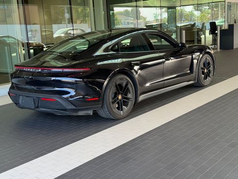Certified 2025 Porsche Taycan w/ Premium Package RWD image 9