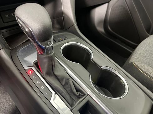 Used 2022 Chevrolet Equinox LT FWD image 30