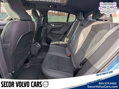Used 2024 Volvo C40 P8 Recharge Ultimate w/ Protection Package Premier image 20
