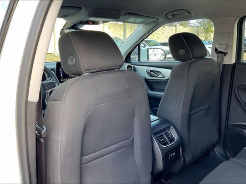 Used 2024 Chevrolet Blazer LT w/ Convenience Package image 11