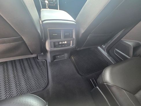 Used 2019 Volkswagen Atlas SEL R-Line FWD image 11