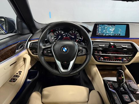 Used 2017 BMW 540i xDrive image 11