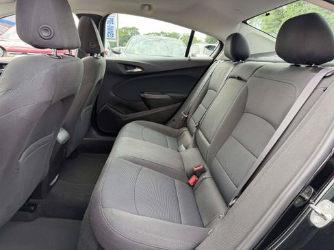 Used 2016 Chevrolet Cruze LT w/ Sun And Sound Package FWD image 13