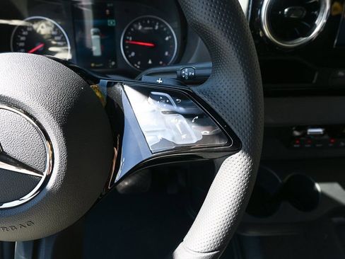 Used 2025 Mercedes-Benz Sprinter 2500 image 11