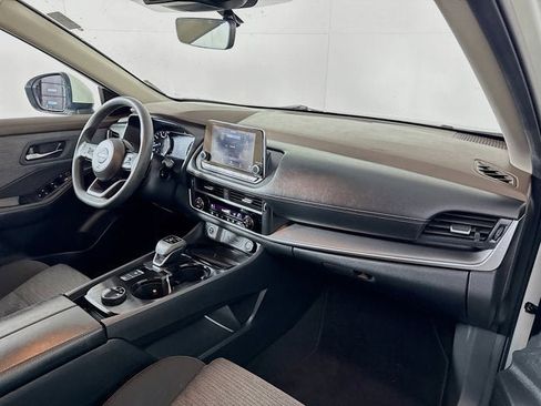 Certified 2023 Nissan Rogue SV image 23