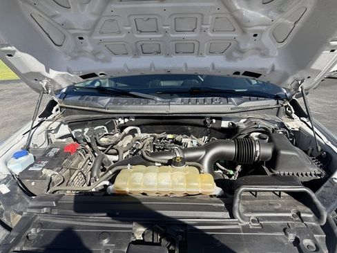Used 2019 Ford F150 XL w/ Equipment Group 101A Mid AWD/4WD image 8