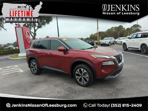 Certified 2021 Nissan Rogue SV image 1