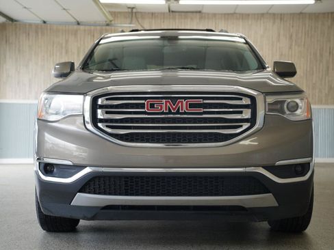 Used 2019 GMC Acadia SLT FWD image 3
