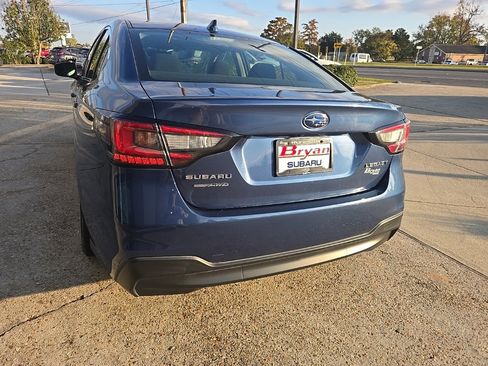 Used 2021 Subaru Legacy Premium image 10