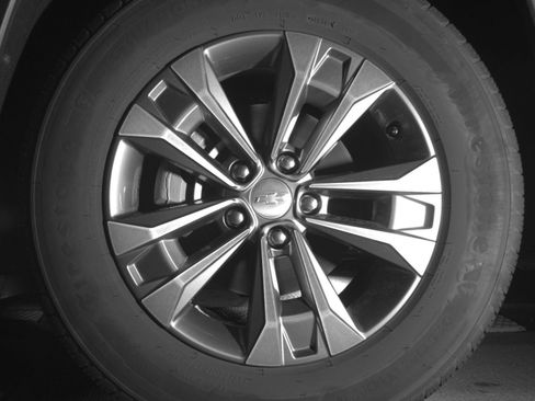 Used 2025 Chevrolet Equinox LT FWD image 15