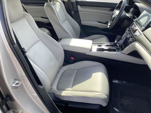 Used 2019 Honda Accord LX image 27