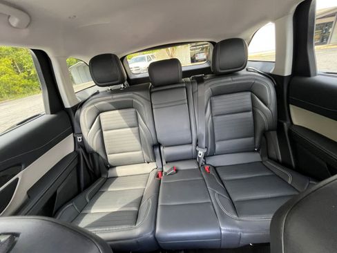 Used 2024 Lincoln Nautilus Reserve image 32