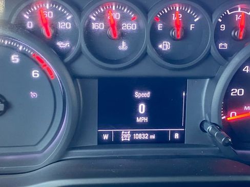 Used 2025 Chevrolet Silverado 2500 Custom w/ Custom Convenience Package image 22