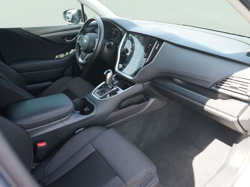 Used 2022 Subaru Outback Premium AWD/4WD image 17