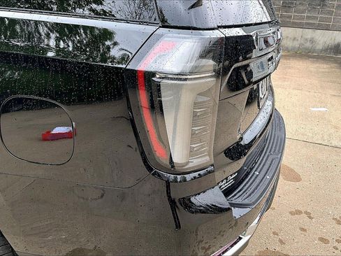 New 2026 Chevrolet Suburban Premier w/ Sun And Tow Package AWD/4WD image 20