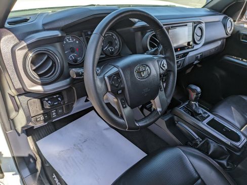 Used 2019 Toyota Tacoma 4x4 Double Cab image 8