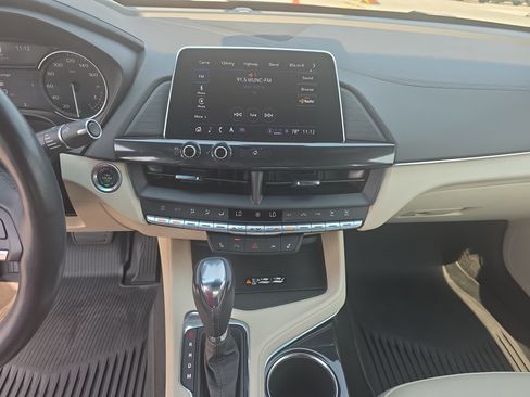 Used 2023 Cadillac CT4 Luxury w/ Sun And Sound Package RWD image 19