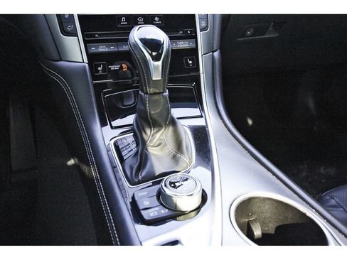 Used 2022 INFINITI Q60 3.0t Luxe w/ Cargo Package RWD image 29