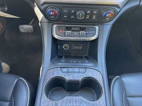 Used 2020 GMC Acadia Denali w/ Trailering Package image 41