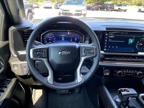 Used 2023 Chevrolet Silverado 1500 RST AWD/4WD image 17