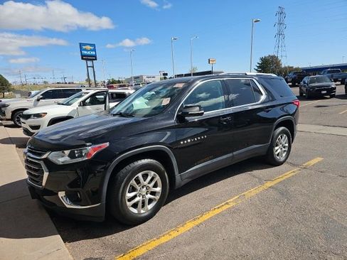 Used 2018 Chevrolet Traverse LT image 9
