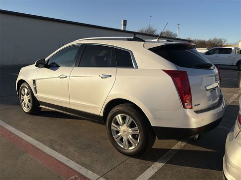 Used 2012 Cadillac SRX Luxury image 4