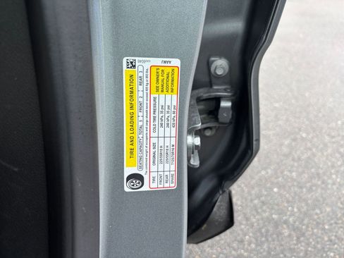 Used 2025 Buick Encore GX Preferred FWD image 29