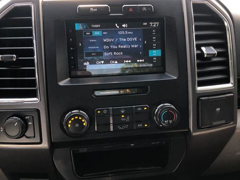 Used 2016 Ford F150 XLT RWD image 18