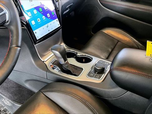 Used 2018 Jeep Grand Cherokee Trailhawk w/ Trailhawk Luxury Group image 16