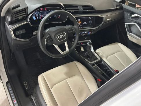 Used 2024 Audi Q3 2.0T Premium w/ Convenience Package AWD/4WD image 18