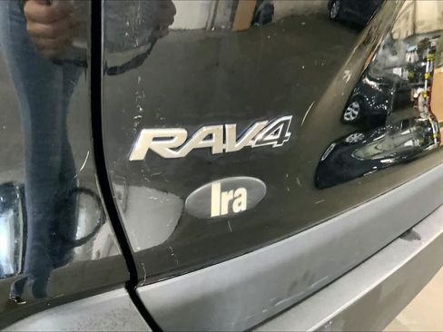 Used 2025 Toyota RAV4 LE AWD/4WD image 31