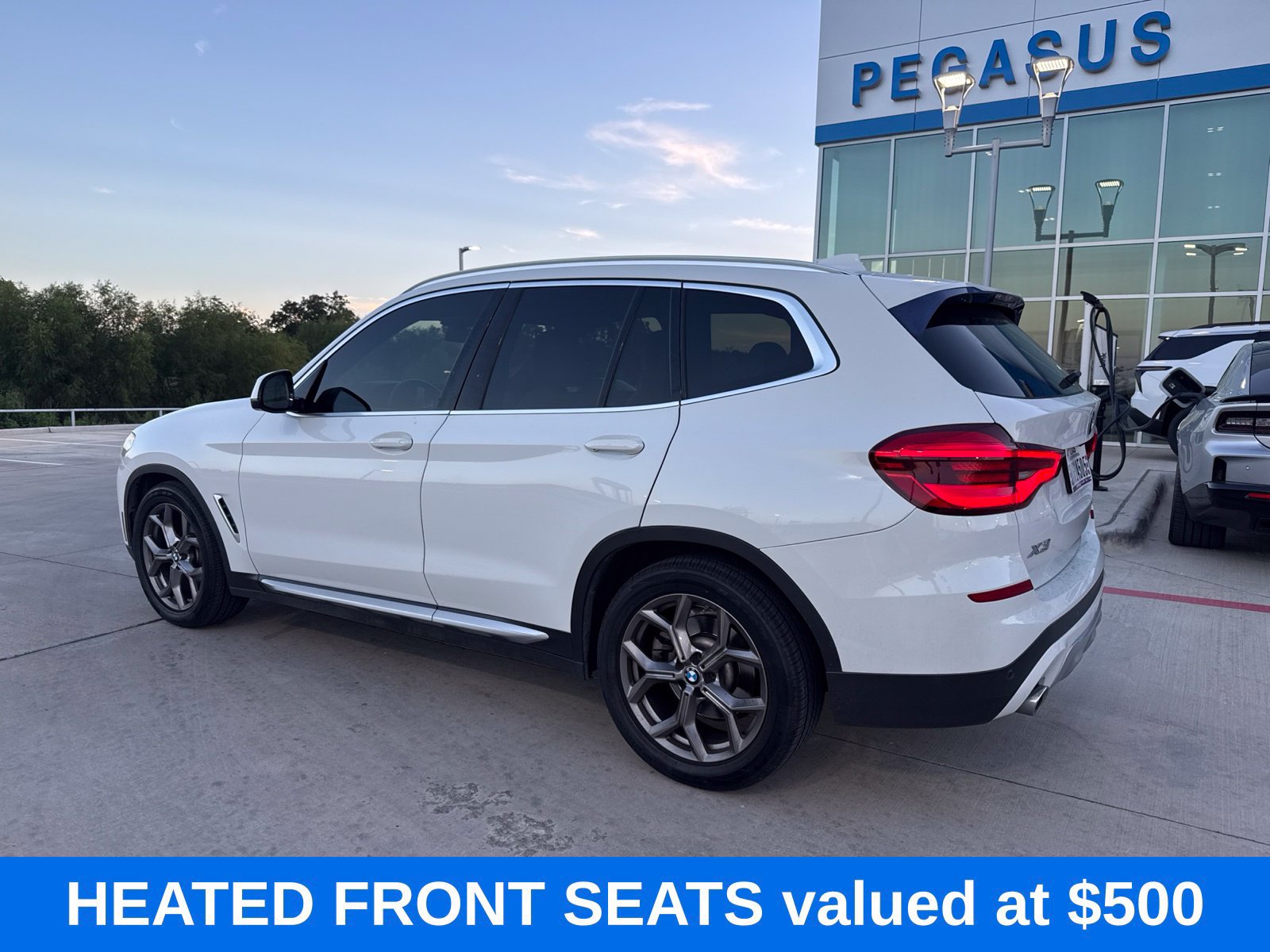 Used 2021 BMW X3 sDrive30i w/ Convenience Package RWD image 3
