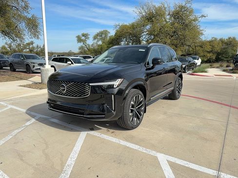 New 2026 Volvo XC90 T8 Plus w/ Protection Package Premier AWD/4WD image 2