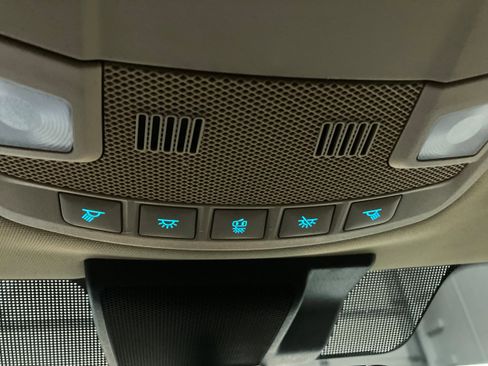 Used 2019 Ford F150 Lariat image 31