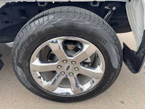 Used 2023 Ford F150 Lariat w/ Trailer Tow Package image 11