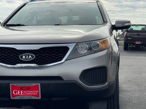 Used 2011 Kia Sorento LX AWD/4WD image 24