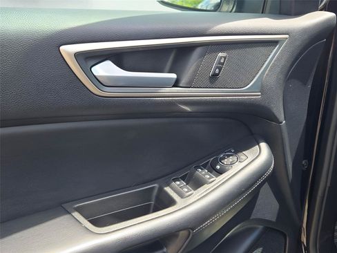 Used 2024 Ford Edge SEL AWD/4WD image 19