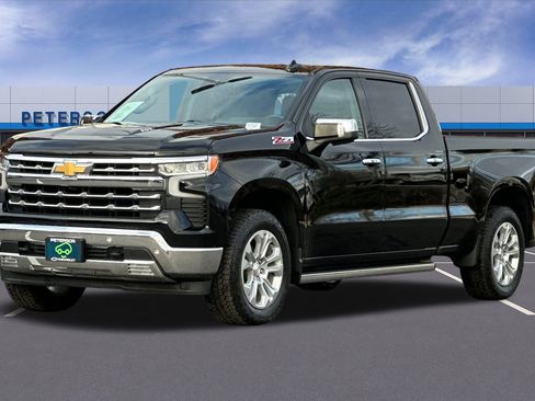 Certified 2024 Chevrolet Silverado 1500 LTZ w/ LTZ Premium Package image 8