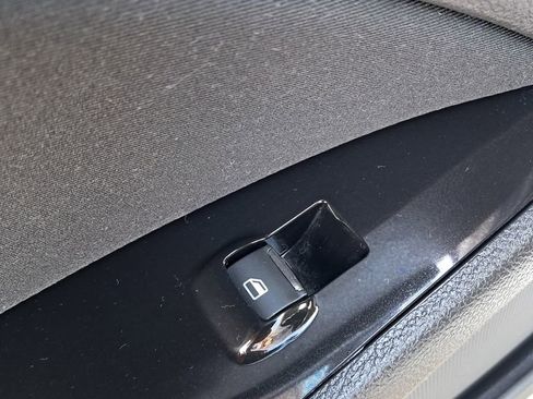 Used 2014 Ford Fusion SE w/ Equipment Group 201A FWD image 16