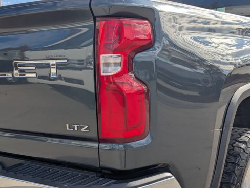 Used 2020 Chevrolet Silverado 3500 LTZ w/ LTZ Plus Package image 13