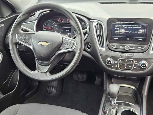 Used 2021 Chevrolet Malibu LT image 26