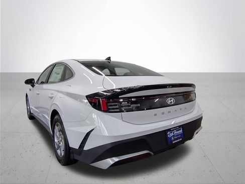 New 2026 Hyundai Sonata SE FWD image 9